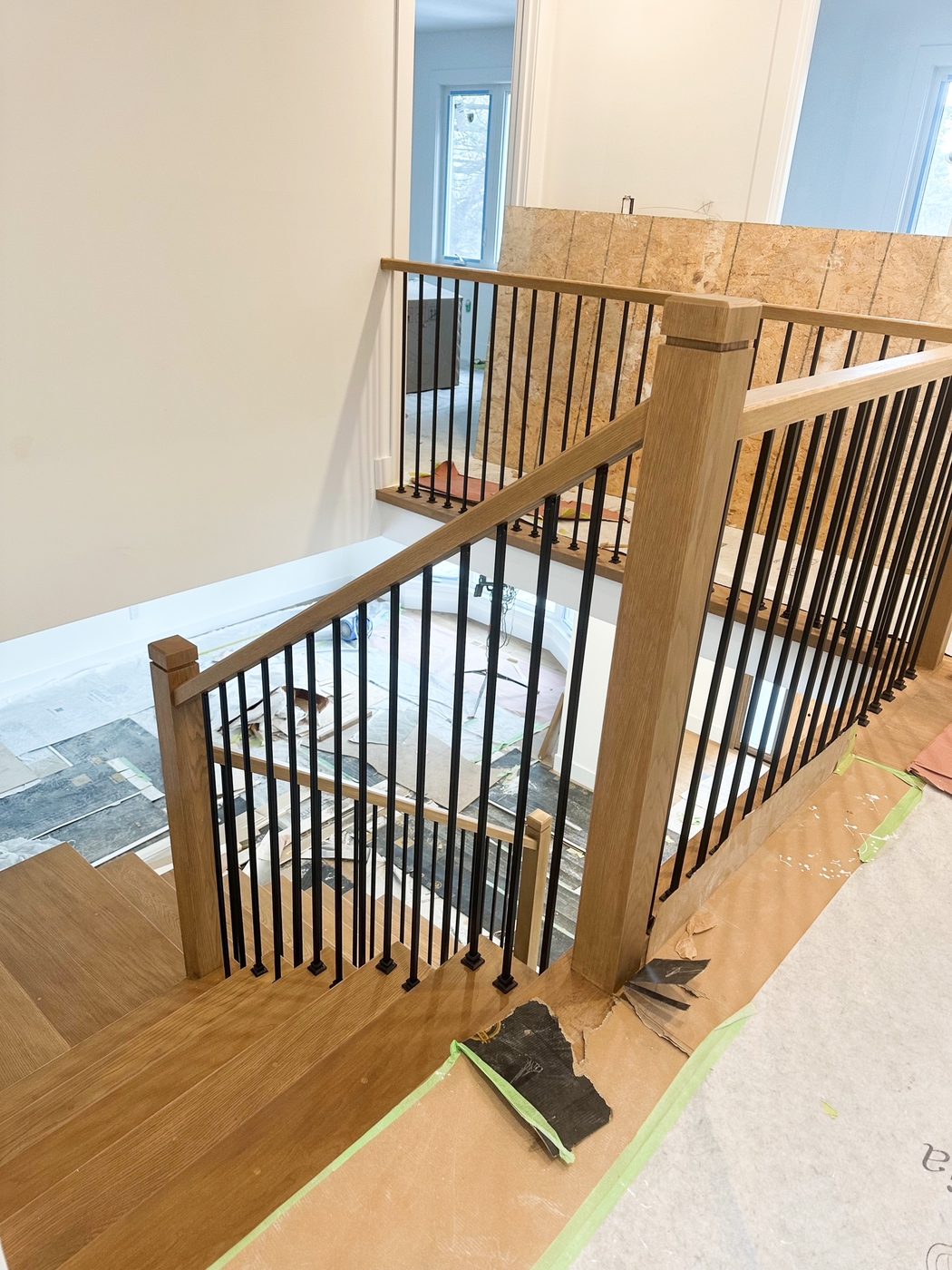 Landing & balustrade